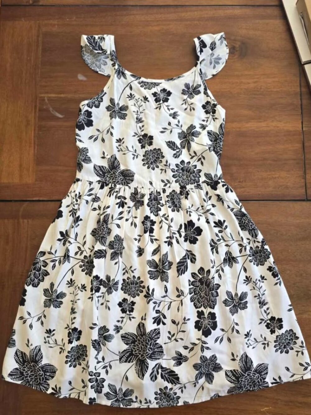 NEW Children’s Place Girls Black White Floral Print Dress